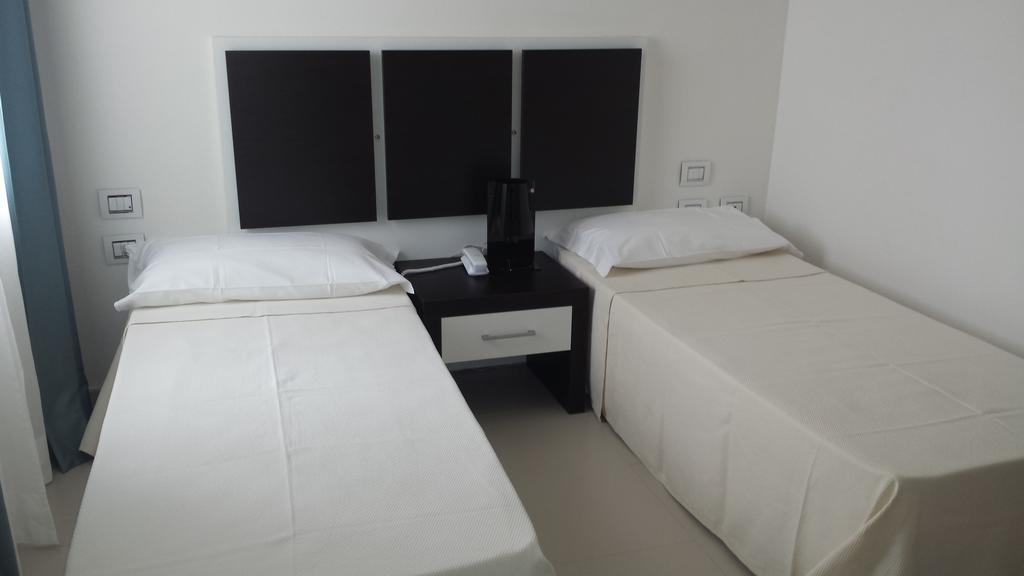 Buddi Hotel Platamona Exterior foto