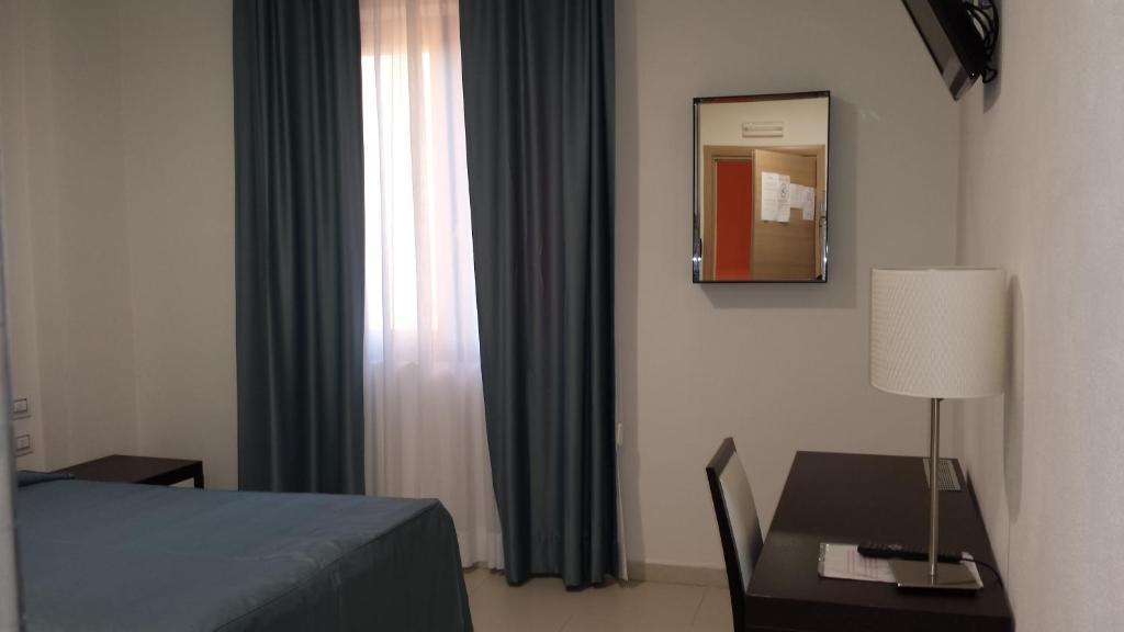 Buddi Hotel Platamona Quarto foto