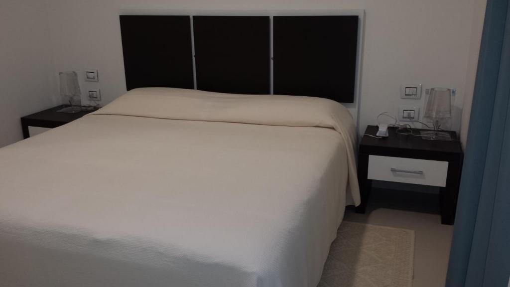 Buddi Hotel Platamona Quarto foto
